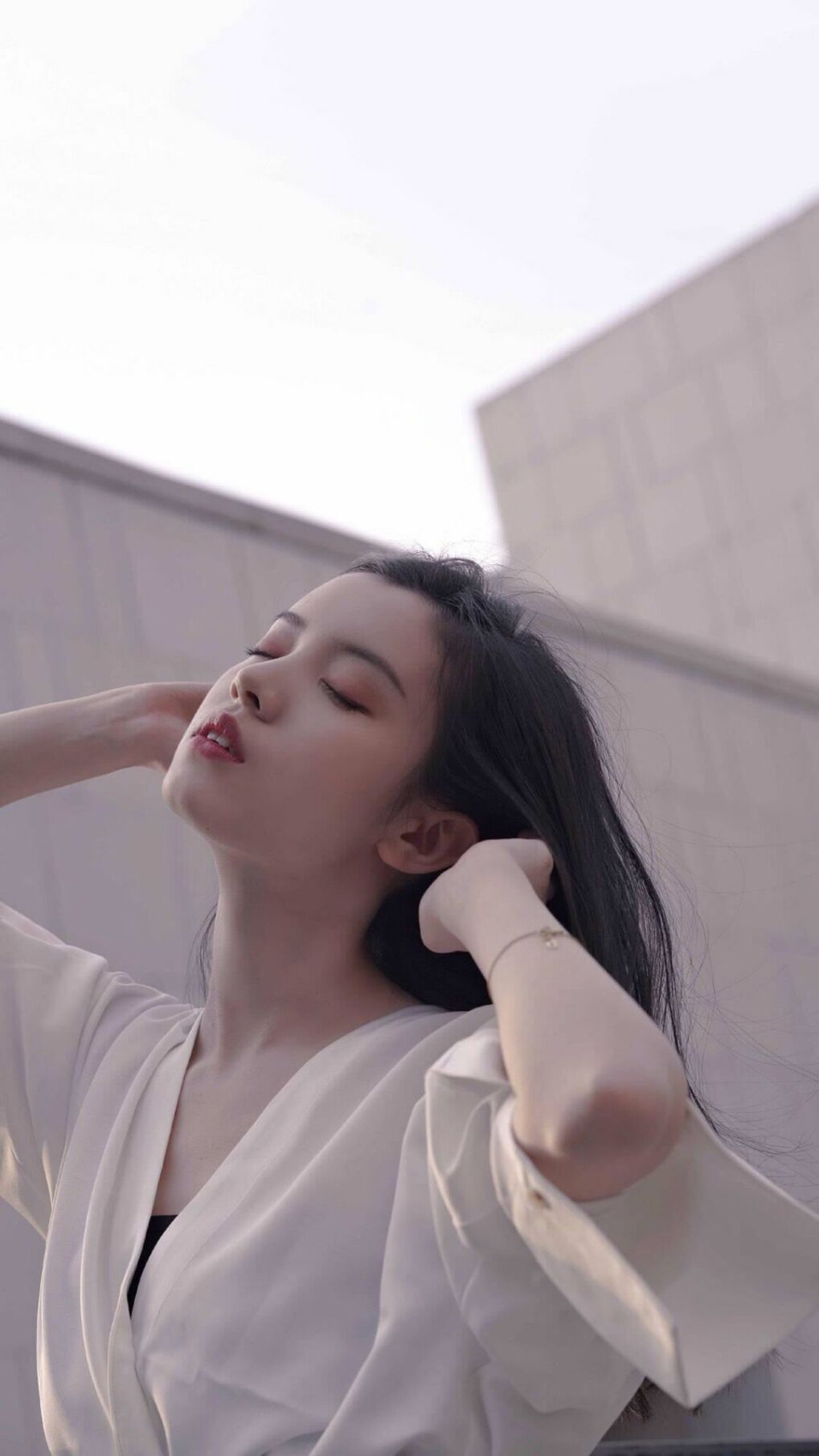 丹麦童话震撼伯纳乌！奇迹日力克马竞，孔德刷新不朽纪录