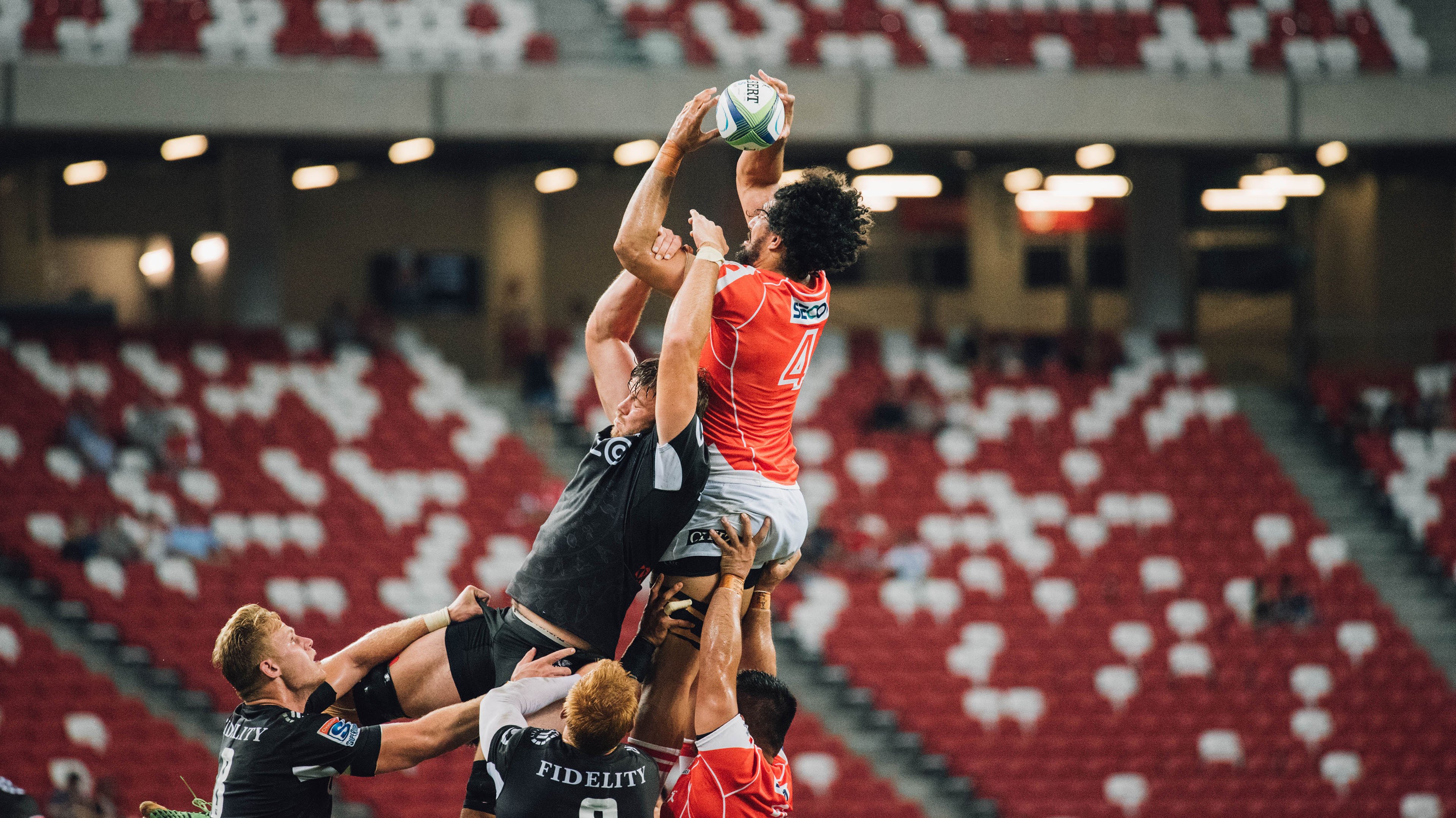 法国引擎的咆哮，雷诺逆袭黑马力克红牛王朝，汉密尔顿银箭之光划破王座裂痕