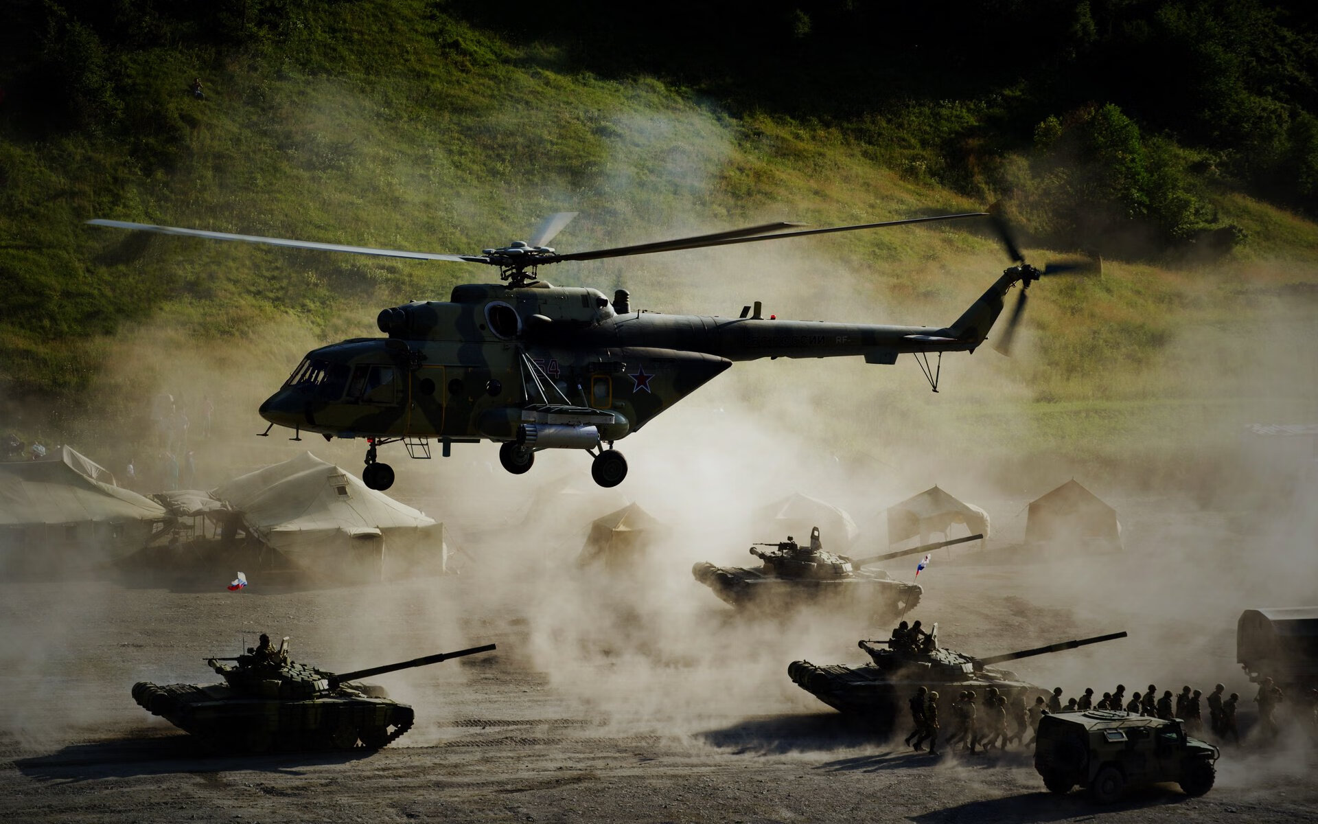 红黑与银箭的对话，当法拉利碾压梅赛德斯，拉塞尔的智慧成为赛道的唯一变量