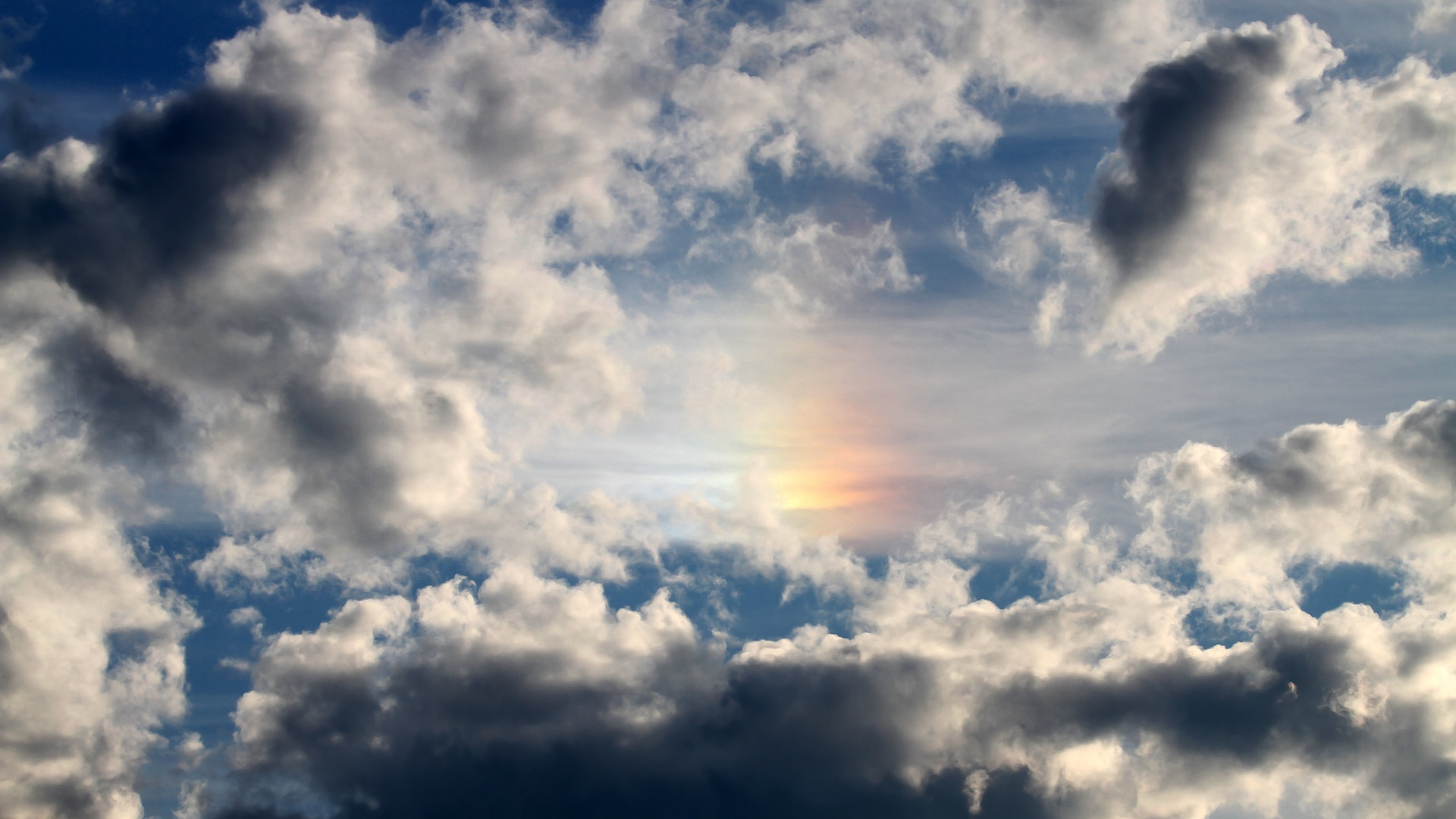 当湖人紫金遇见黄河波涛，一场跨越维度的篮球对话