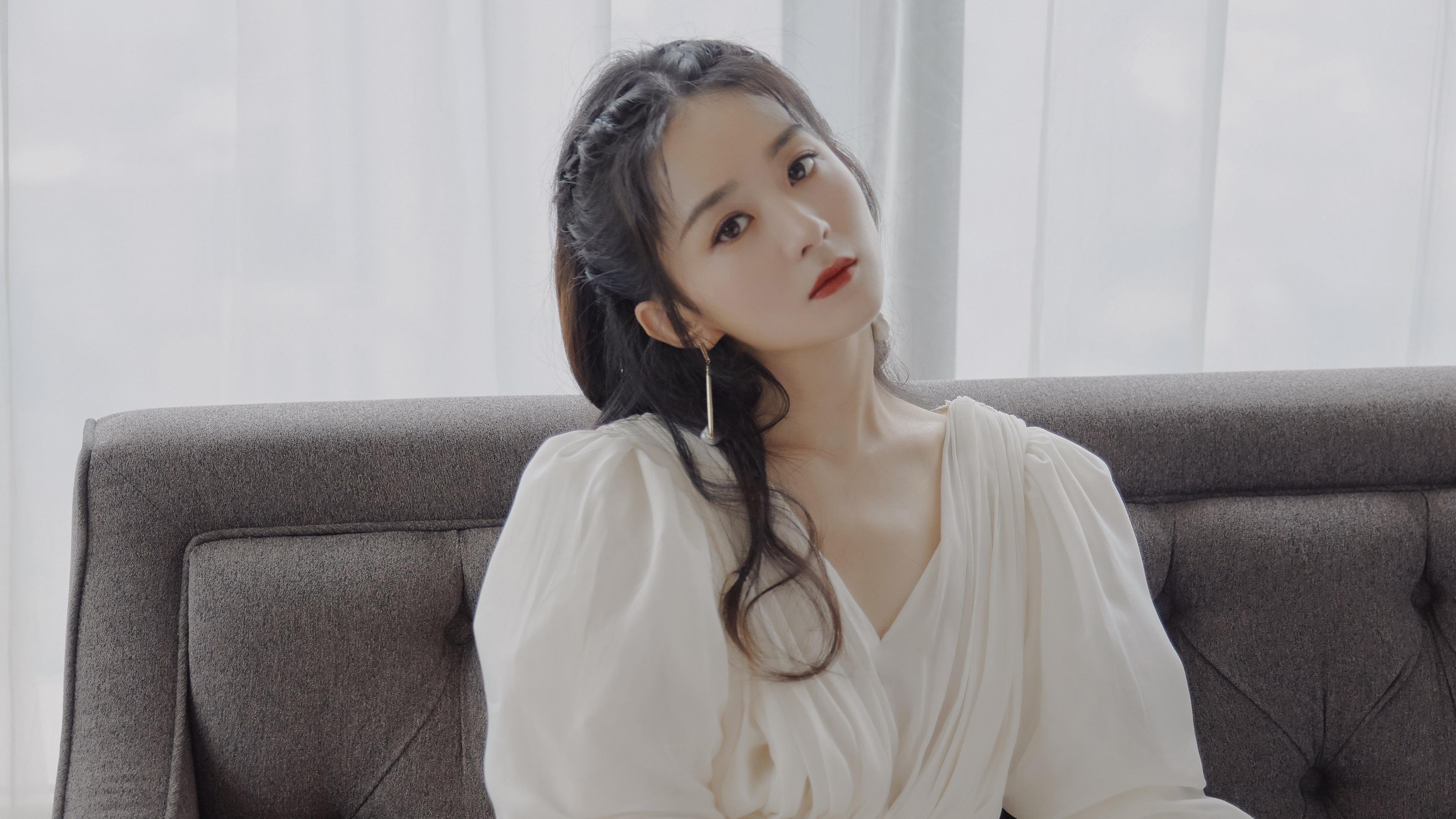 神迹之夜，加克波加冕全场焦点，几内亚沉稳掀翻巴黎巨人