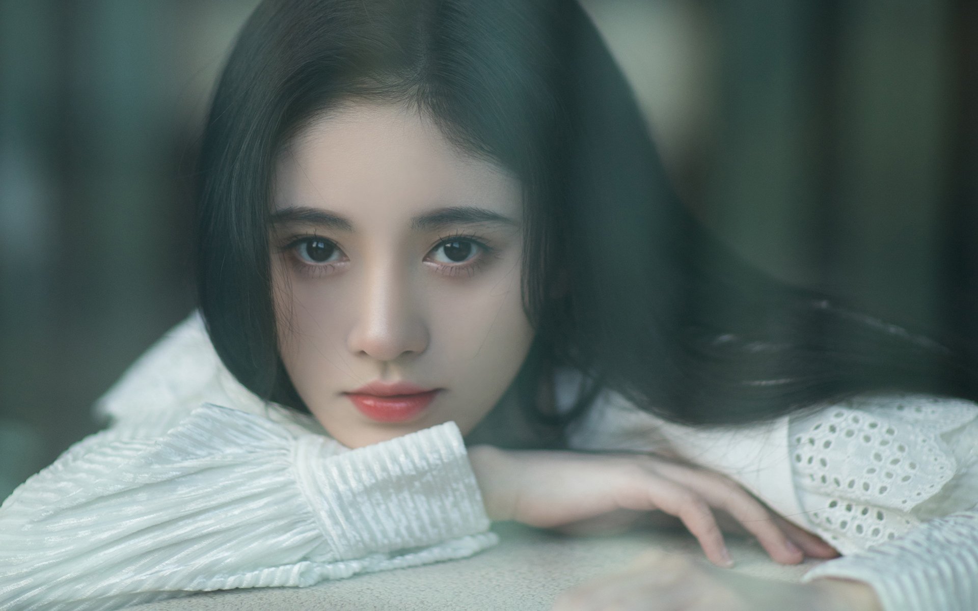 当欧冠之夜在篮球场降临，塔图姆的独舞与篮球的圣歌